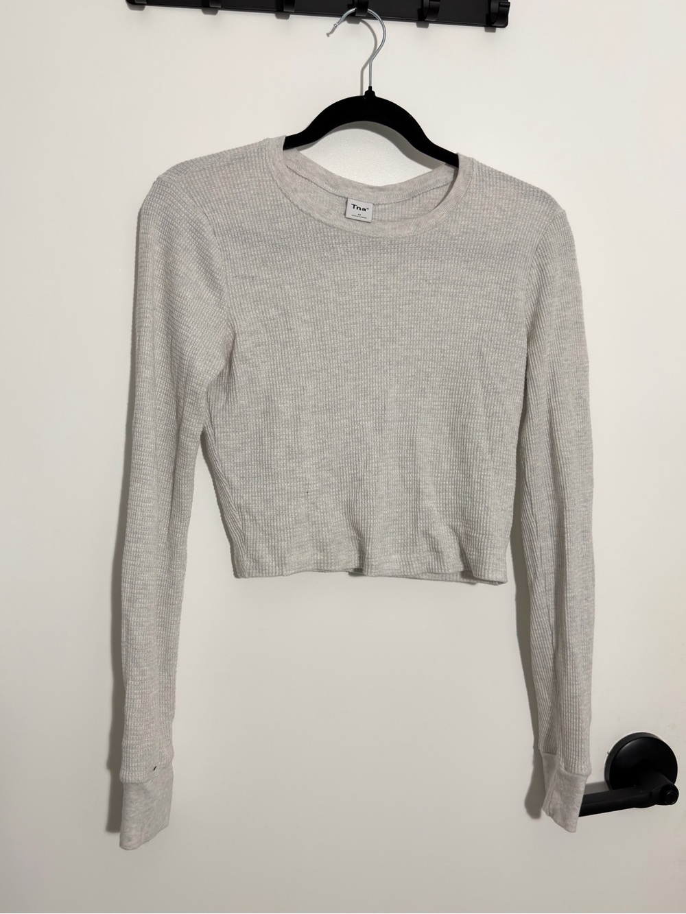 TNA Cream Cropped Long-Sleeve Top